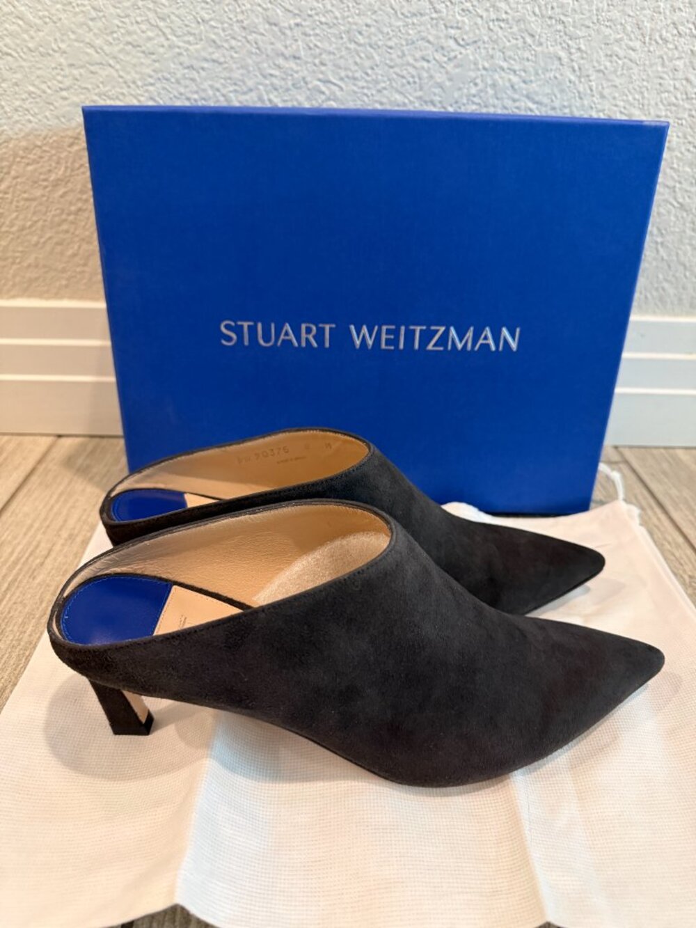 Stuart Weitzman ASPHALT SUEDE Mules SIZE: 8 US - Picture 2 of 6